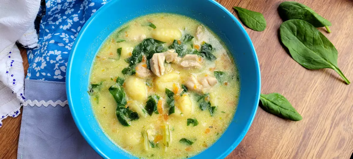 Съдържание Ползи от хапването на пилешка супаКакво съдържа класическата пилешка супаКак