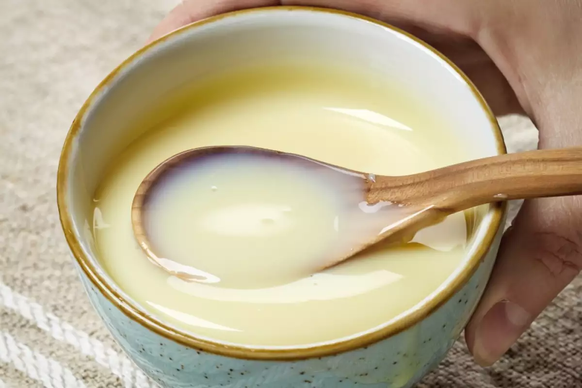 Съдържание Как да приготвите кондензирано млякоС мляко и захарС мляко на