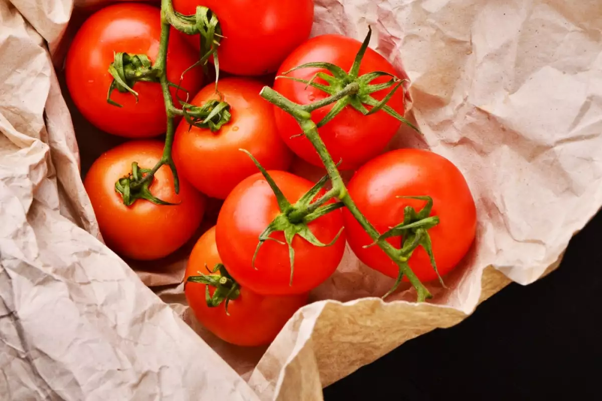Съдържание Съхраняване на пресни доматиСъхранение на домати в хладилникСъхраняване на