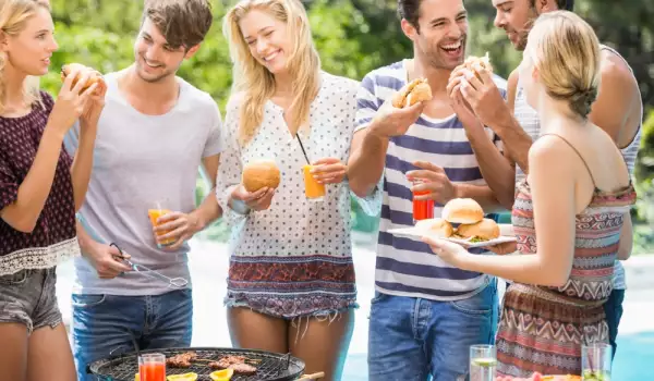 Емоционално хранене