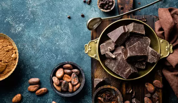 Защо да ядем повече черен шоколад