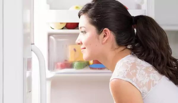 Защо хладилникът не охлажда?