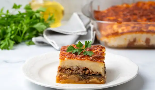 Традиционна гръцка мусака