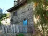 Как да продам къща на село?